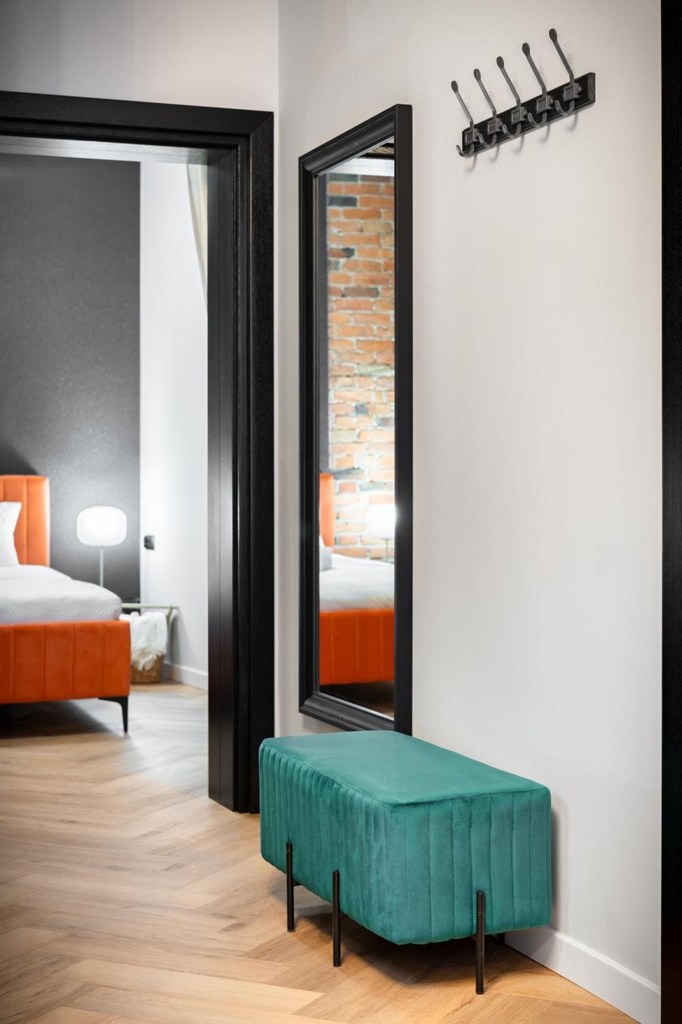 1555 Vi Apartament *
